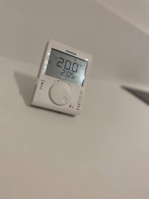 Propre Spacieux Renove Pratique Proche Centre มองต์ซู-เลส์-มินส์ ภายนอก รูปภาพ